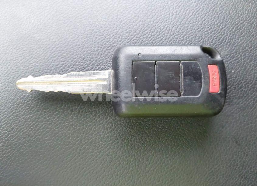 Photo 11 of 2017 Mitsubishi Outlander SPORT 2.0 ES (VIN JA4AP3AU7HZ056697)