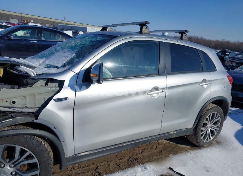 Photo 14 of 2018 Mitsubishi Outlander SPORT 2.0 ES (VIN JA4AP3AU7JZ001379)