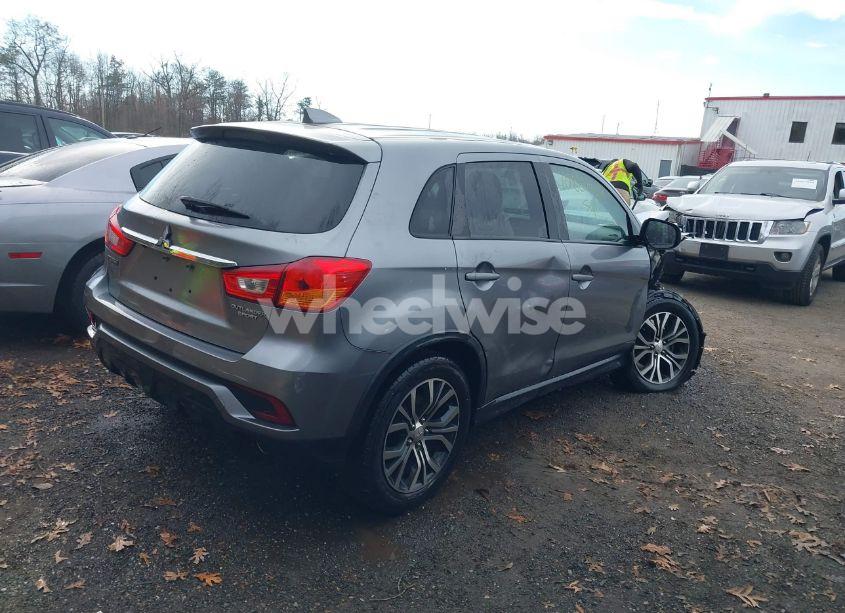 Photo 4 of 2018 Mitsubishi Outlander SPORT 2.0 ES (VIN JA4AP3AU7JZ034303)
