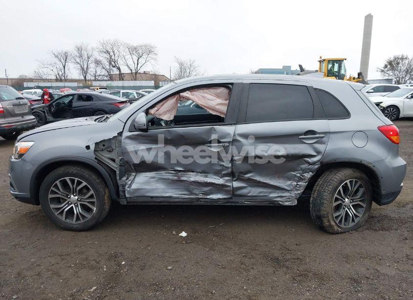Photo 13 of 2019 Mitsubishi Outlander SPORT 2.0 ES (VIN JA4AP3AU7KU034090)