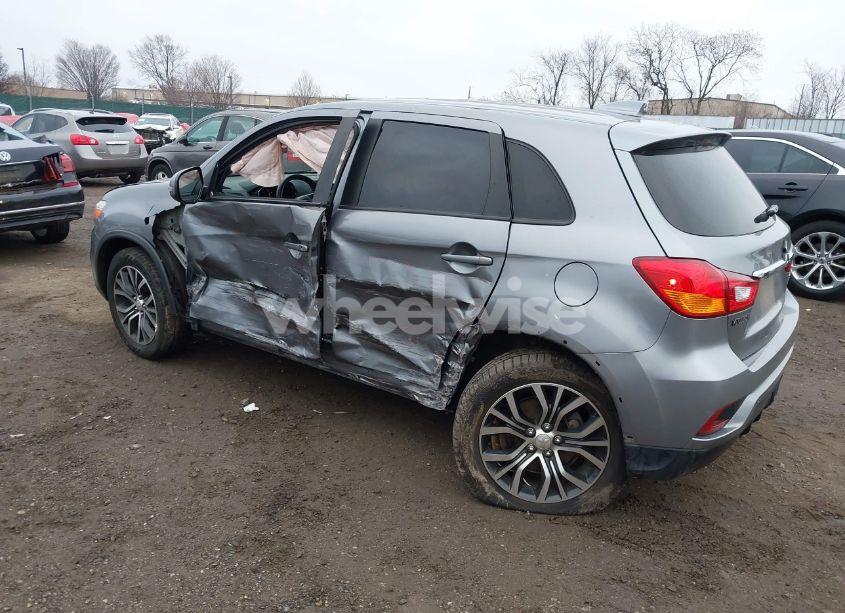 Photo 3 of 2019 Mitsubishi Outlander SPORT 2.0 ES (VIN JA4AP3AU7KU034090)