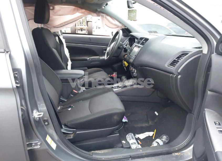 Photo 5 of 2019 Mitsubishi Outlander SPORT 2.0 ES (VIN JA4AP3AU7KU034090)