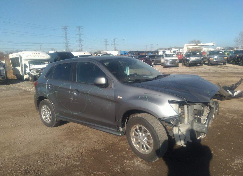 Photo 3 of 2011 Mitsubishi Outlander SPORT ES (VIN JA4AP3AU8BZ012652)