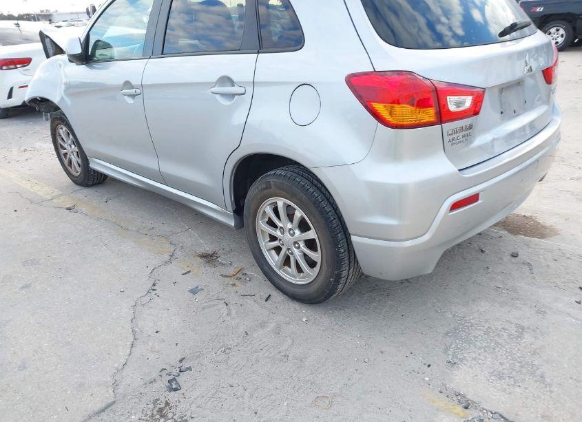 Photo 3 of 2011 Mitsubishi Outlander SPORT ES (VIN JA4AP3AU8BZ012831)