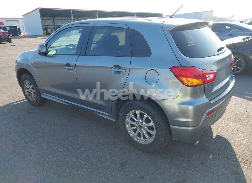 Photo 3 of 2011 Mitsubishi Outlander SPORT ES (VIN JA4AP3AU8BZ014658)