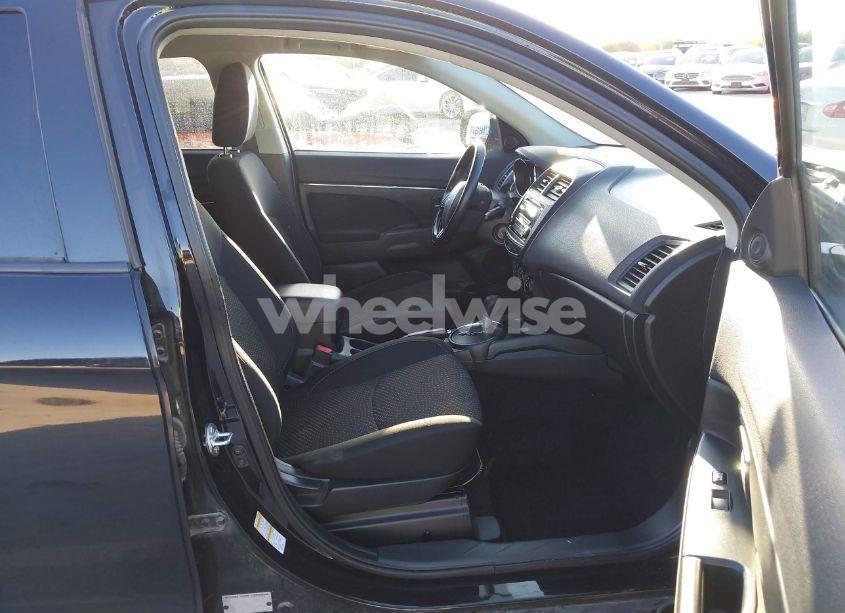 Photo 5 of 2016 Mitsubishi Outlander SPORT 2.0 ES (VIN JA4AP3AU8GZ064919)