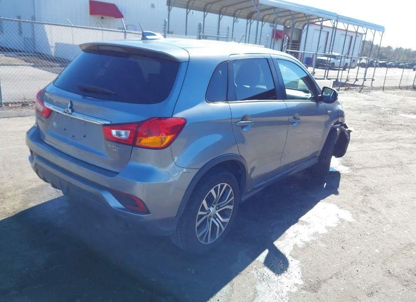 Photo 4 of 2018 Mitsubishi Outlander SPORT 2.0 ES/2.0 LE (VIN JA4AP3AU8JZ000807)