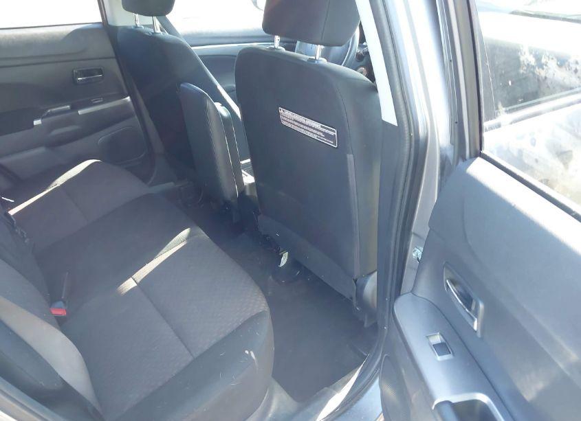 Photo 8 of 2018 Mitsubishi Outlander SPORT 2.0 ES/2.0 LE (VIN JA4AP3AU8JZ000807)