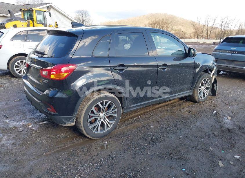 Photo 4 of 2018 Mitsubishi Outlander SPORT 2.0 ES (VIN JA4AP3AU8JZ007997)