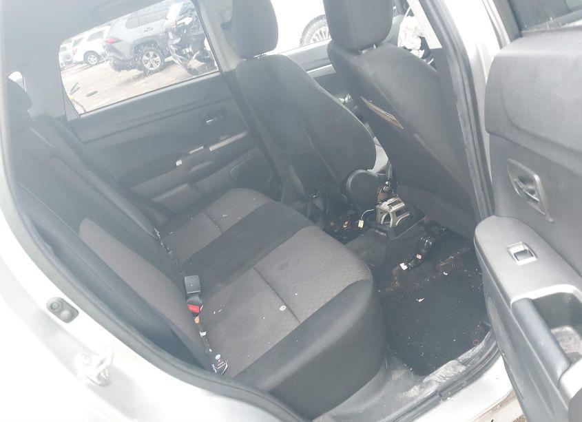 Photo 8 of 2018 Mitsubishi Outlander SPORT 2.0 ES (VIN JA4AP3AU8JZ009300)
