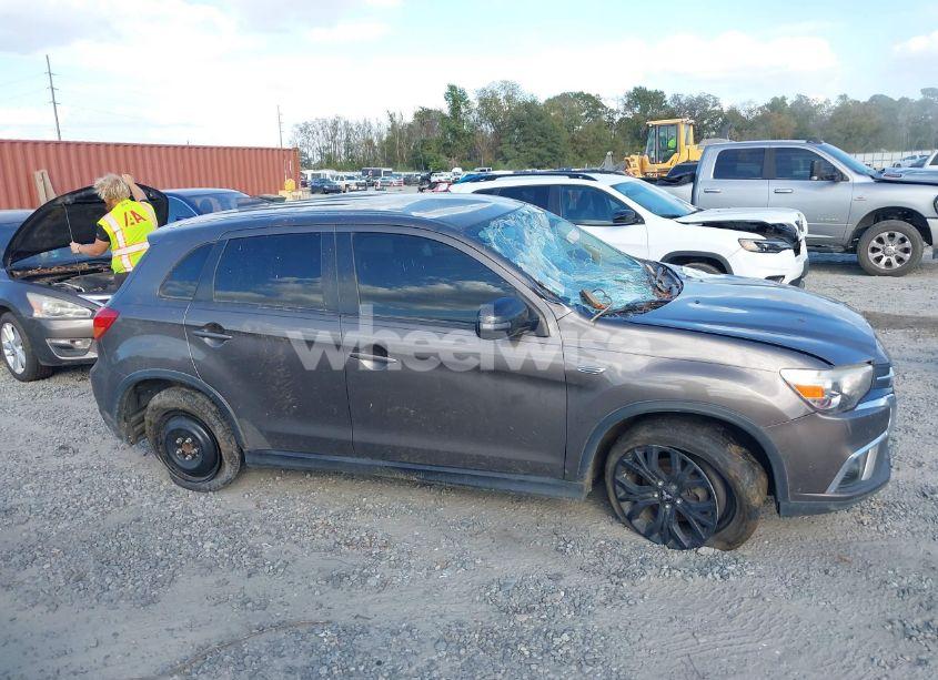 Photo 13 of 2018 Mitsubishi Outlander SPORT (VIN JA4AP3AU8JZ027800)