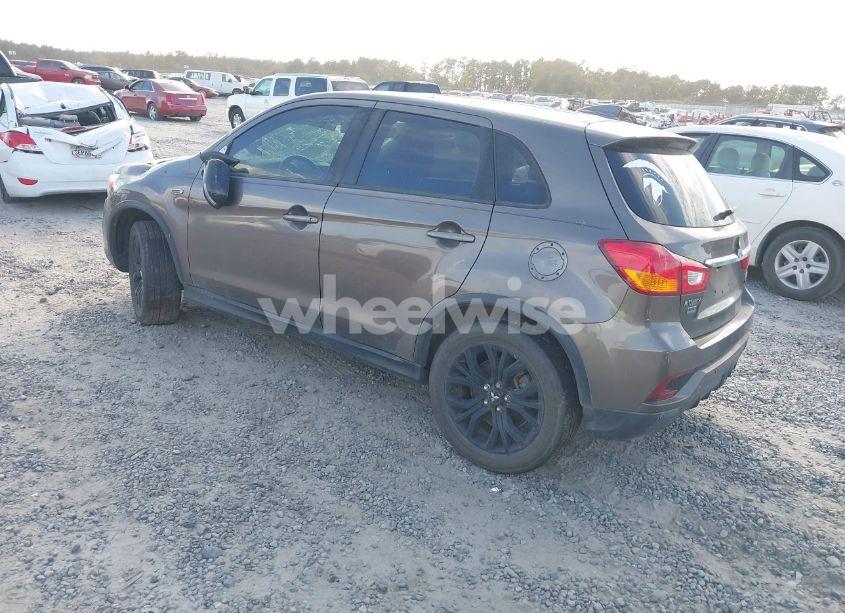 Photo 3 of 2018 Mitsubishi Outlander SPORT (VIN JA4AP3AU8JZ027800)