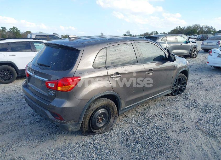 Photo 4 of 2018 Mitsubishi Outlander SPORT (VIN JA4AP3AU8JZ027800)