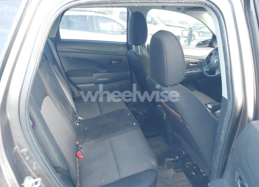Photo 8 of 2018 Mitsubishi Outlander SPORT (VIN JA4AP3AU8JZ027800)
