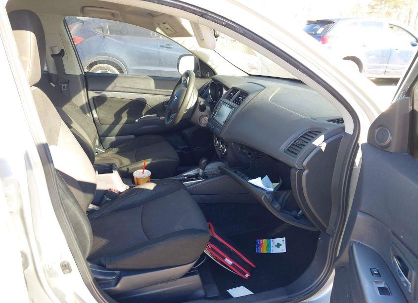 Photo 5 of 2019 Mitsubishi Outlander SPORT 2.0 ES (VIN JA4AP3AU8KU008047)