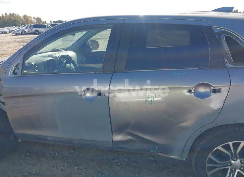 Photo 15 of 2019 Mitsubishi Outlander SPORT 2.0 ES (VIN JA4AP3AU8KU020182)