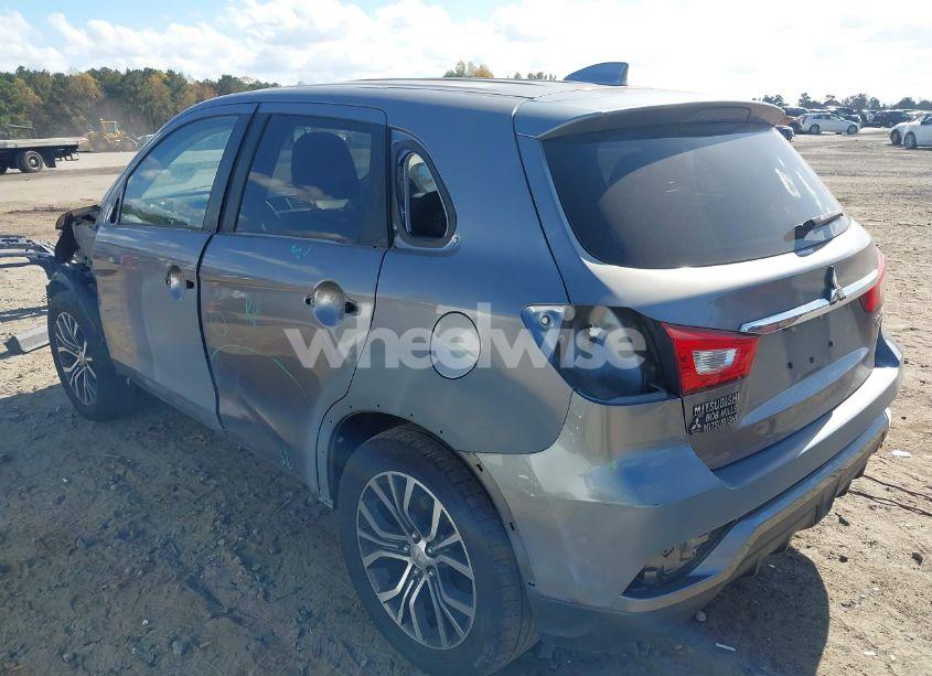 Photo 3 of 2019 Mitsubishi Outlander SPORT 2.0 ES (VIN JA4AP3AU8KU020182)