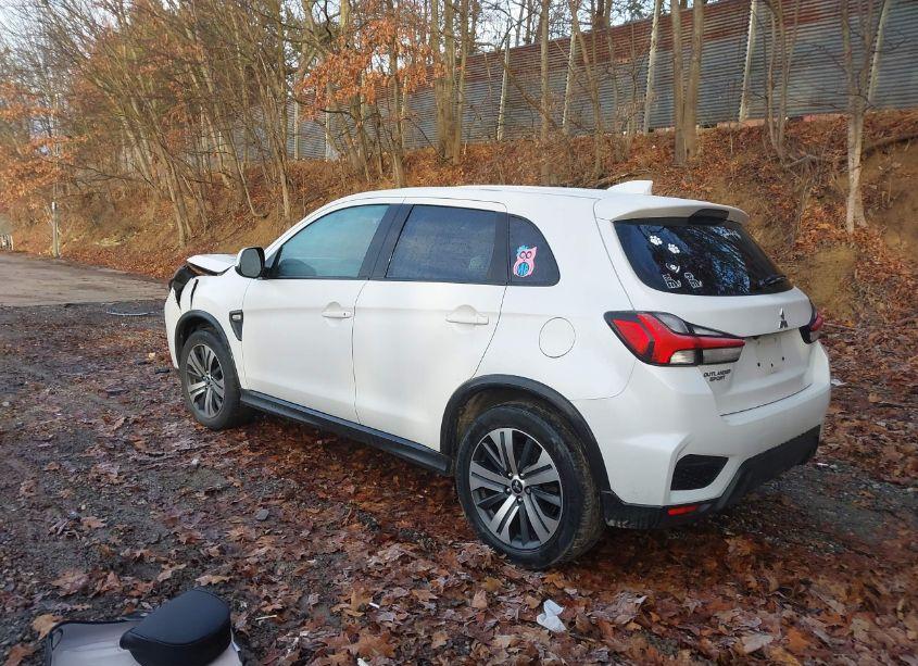 Photo 3 of 2020 Mitsubishi Outlander SPORT 2.0 ES (VIN JA4AP3AU8LU002895)