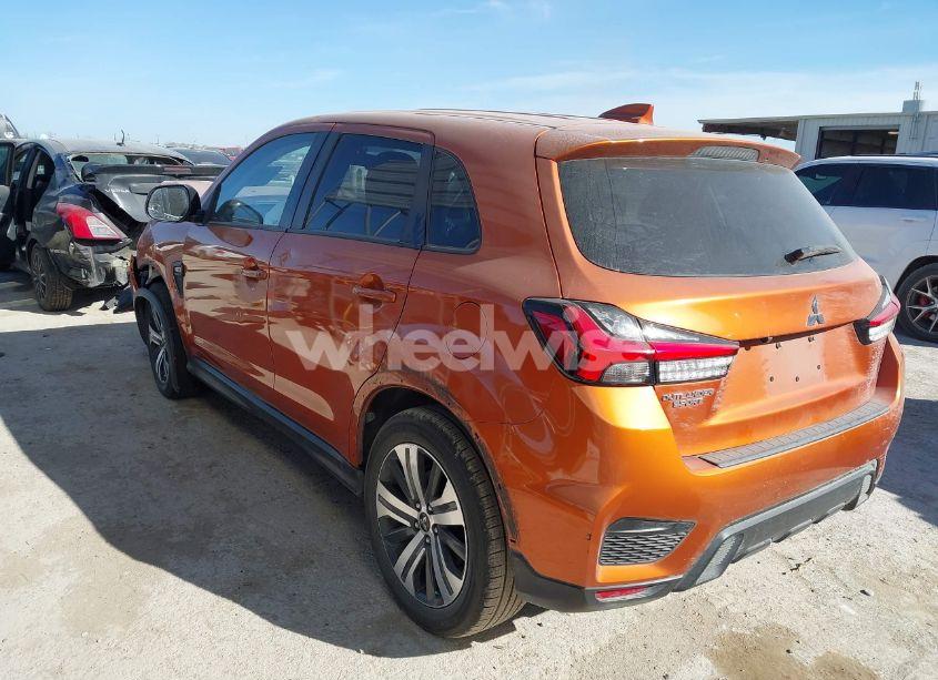 Photo 3 of 2020 Mitsubishi Outlander SPORT 2.0 ES (VIN JA4AP3AU8LU008390)