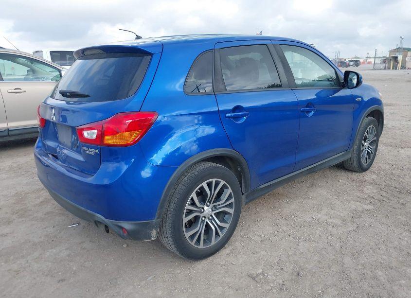 Photo 4 of 2016 Mitsubishi Outlander SPORT 2.0 ES (VIN JA4AP3AU9GZ033601)