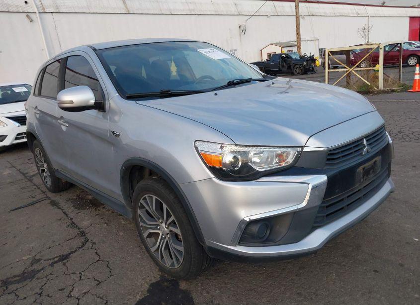 2017 Mitsubishi Outlander SPORT 2.0 ES (VIN JA4AP3AU9HZ053090) main photo