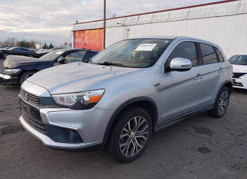 Photo 2 of 2017 Mitsubishi Outlander SPORT 2.0 ES (VIN JA4AP3AU9HZ053090)