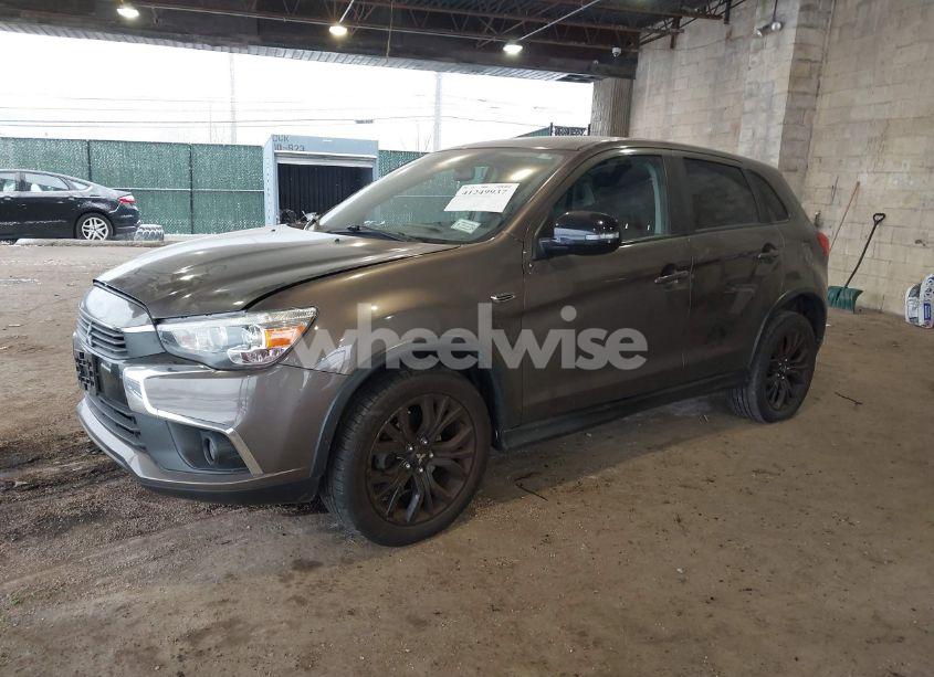 Photo 2 of 2017 Mitsubishi Outlander SPORT 2.0 LE (VIN JA4AP3AU9HZ066583)