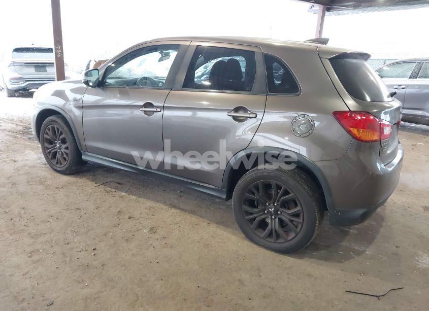 Photo 3 of 2017 Mitsubishi Outlander SPORT 2.0 LE (VIN JA4AP3AU9HZ066583)