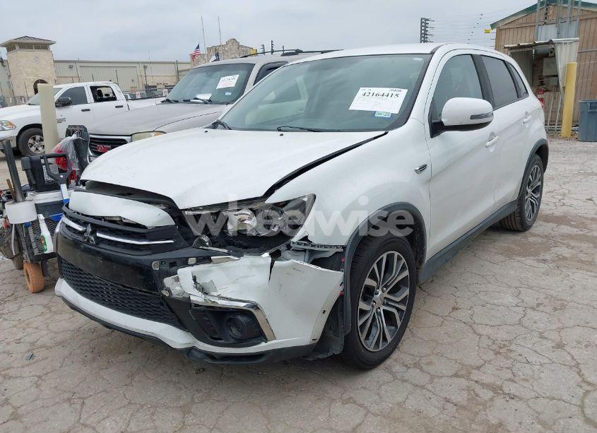 Photo 2 of 2018 Mitsubishi Outlander SPORT 2.0 ES (VIN JA4AP3AU9JZ009760)