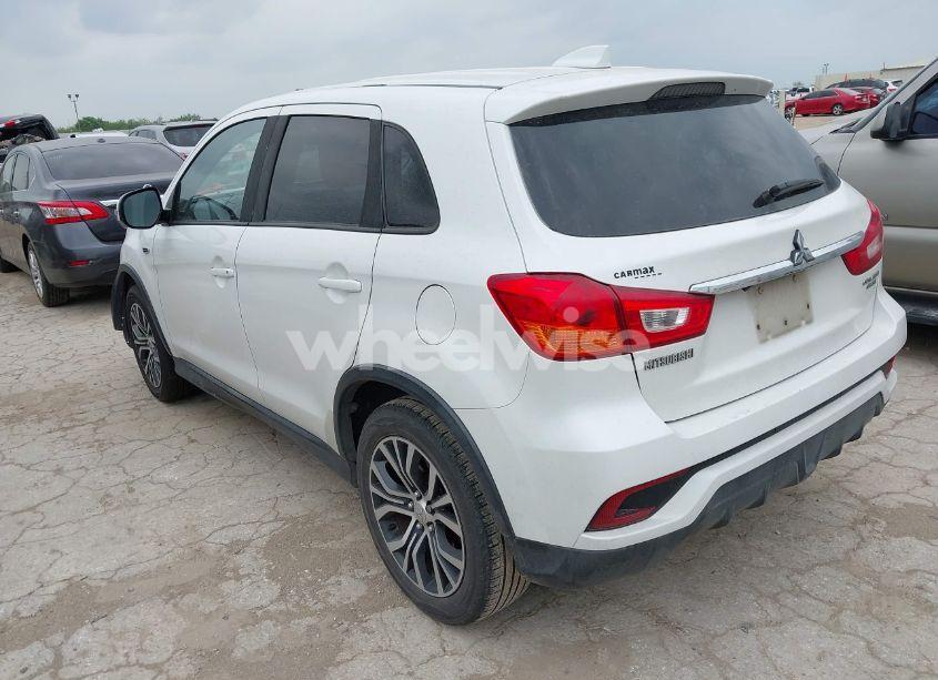 Photo 3 of 2018 Mitsubishi Outlander SPORT 2.0 ES (VIN JA4AP3AU9JZ009760)