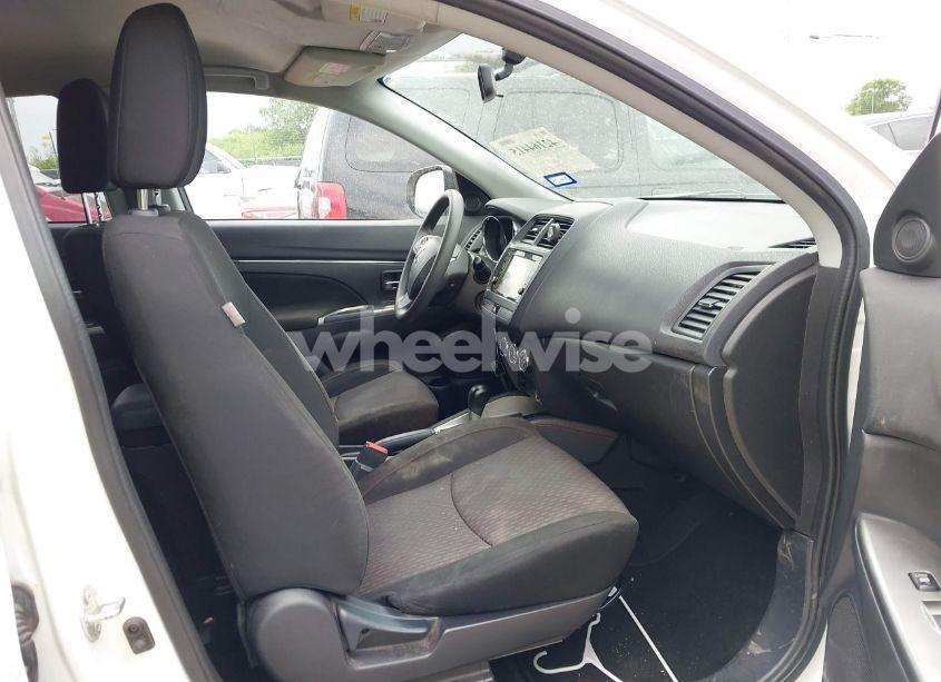 Photo 5 of 2018 Mitsubishi Outlander SPORT 2.0 ES (VIN JA4AP3AU9JZ009760)