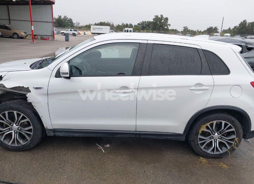 Photo 14 of 2019 Mitsubishi Outlander SPORT 2.0 ES (VIN JA4AP3AU9KU002404)