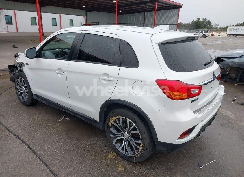 Photo 3 of 2019 Mitsubishi Outlander SPORT 2.0 ES (VIN JA4AP3AU9KU002404)