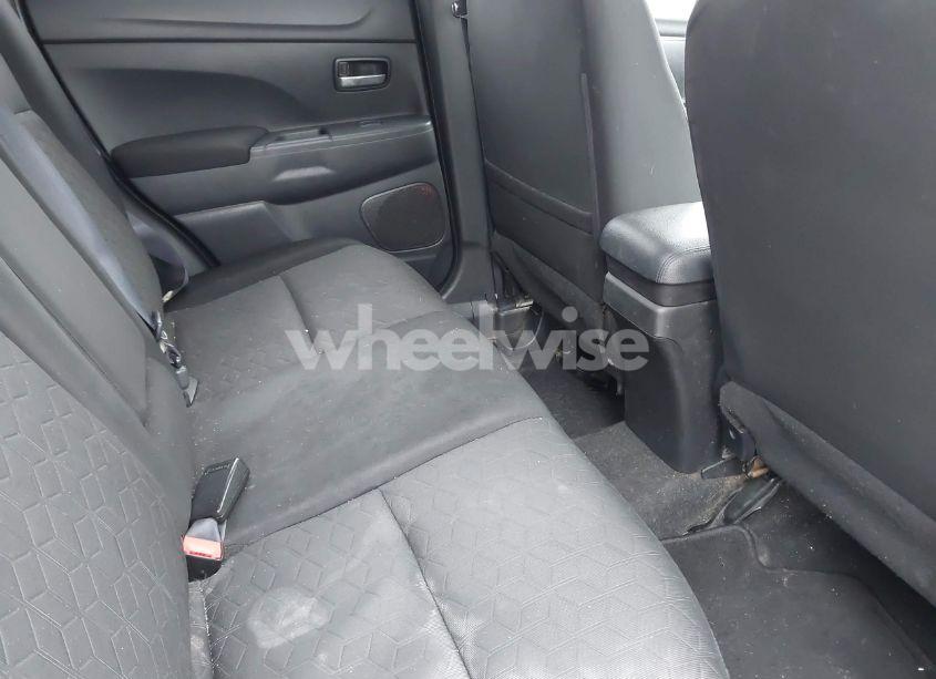 Photo 8 of 2020 Mitsubishi Outlander SPORT 2.0 BE/2.0 ES/2.0 SP (VIN JA4AP3AU9LU011203)