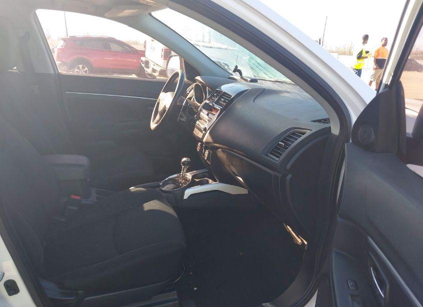 Photo 5 of 2011 Mitsubishi Outlander SPORT ES (VIN JA4AP3AUXBZ002947)