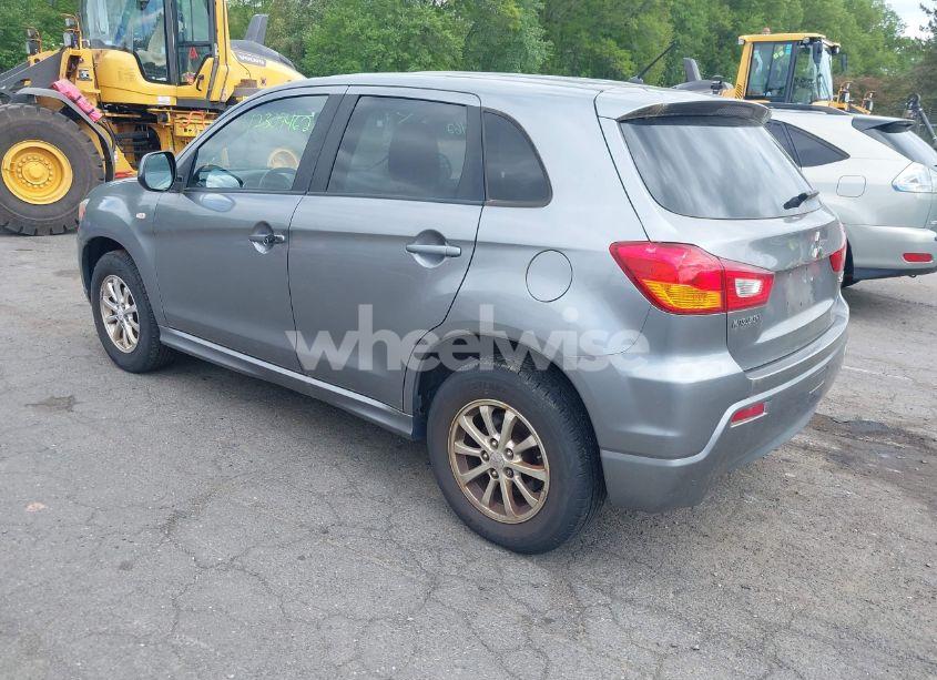 Photo 3 of 2011 Mitsubishi Outlander SPORT ES (VIN JA4AP3AUXBZ005945)