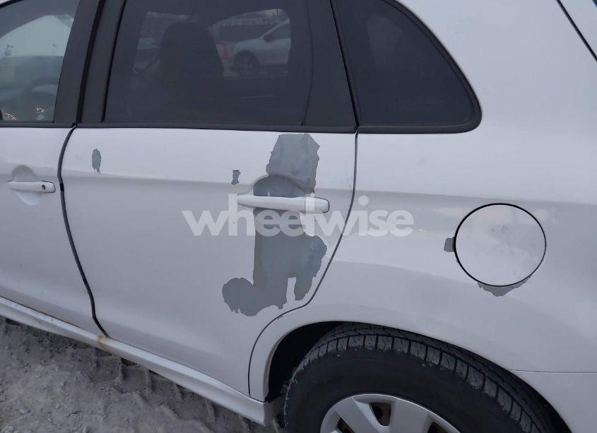 Photo 14 of 2011 Mitsubishi Outlander SPORT ES (VIN JA4AP3AUXBZ007856)