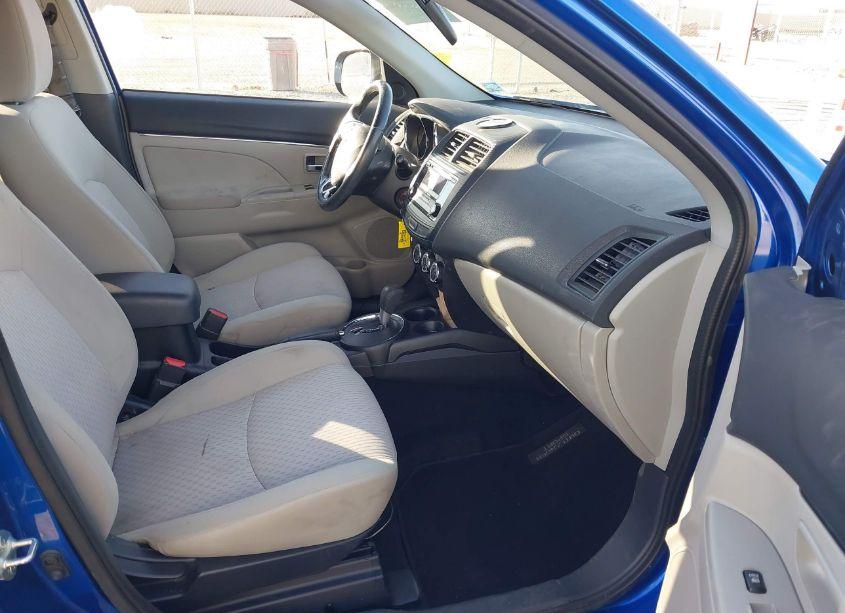 Photo 5 of 2017 Mitsubishi Outlander SPORT 2.0 ES/2.0 LE (VIN JA4AP3AUXHZ003203)