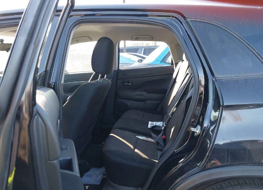 Photo 8 of 2017 Mitsubishi Outlander SPORT 2.0 ES/2.0 LE (VIN JA4AP3AUXHZ013164)