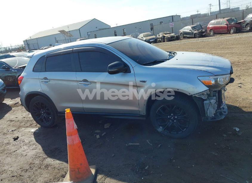 Photo 14 of 2019 Mitsubishi Outlander SPORT 2.0 ES/2.0 LE/2.0 SP (VIN JA4AP3AUXKU015629)