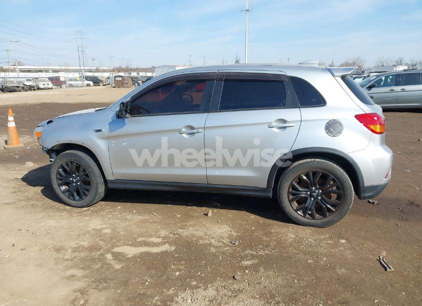 Photo 15 of 2019 Mitsubishi Outlander SPORT 2.0 ES/2.0 LE/2.0 SP (VIN JA4AP3AUXKU015629)