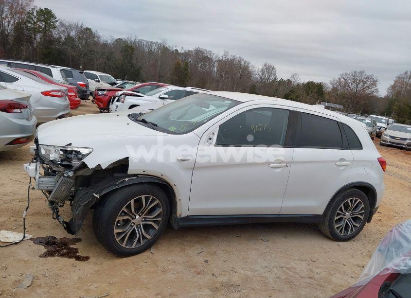 Photo 14 of 2019 Mitsubishi Outlander SPORT 2.0 ES (VIN JA4AP3AUXKU020149)