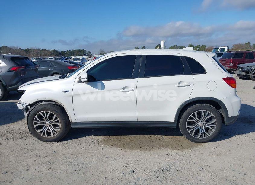 Photo 15 of 2019 Mitsubishi Outlander SPORT 2.0 LE/2.0 SP (VIN JA4AP3AUXKU028512)