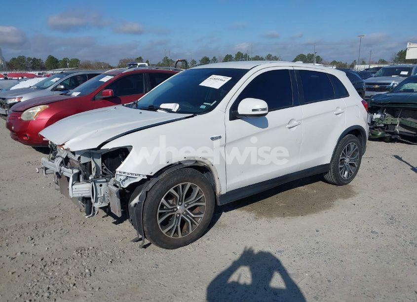 Photo 2 of 2019 Mitsubishi Outlander SPORT 2.0 LE/2.0 SP (VIN JA4AP3AUXKU028512)