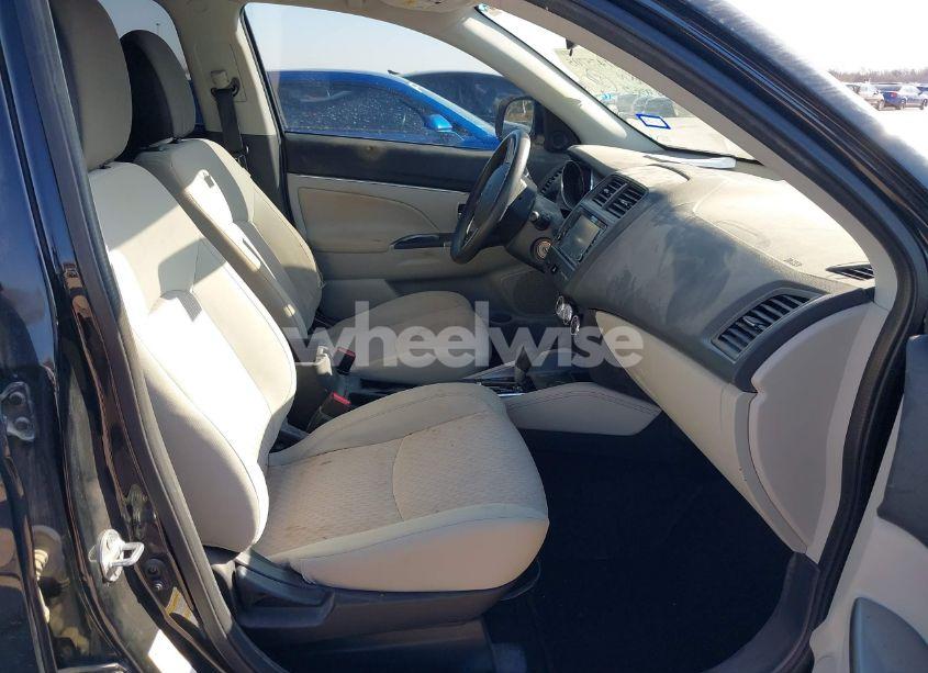 Photo 5 of 2019 Mitsubishi Outlander SPORT 2.0 ES (VIN JA4AP3AUXKU034777)