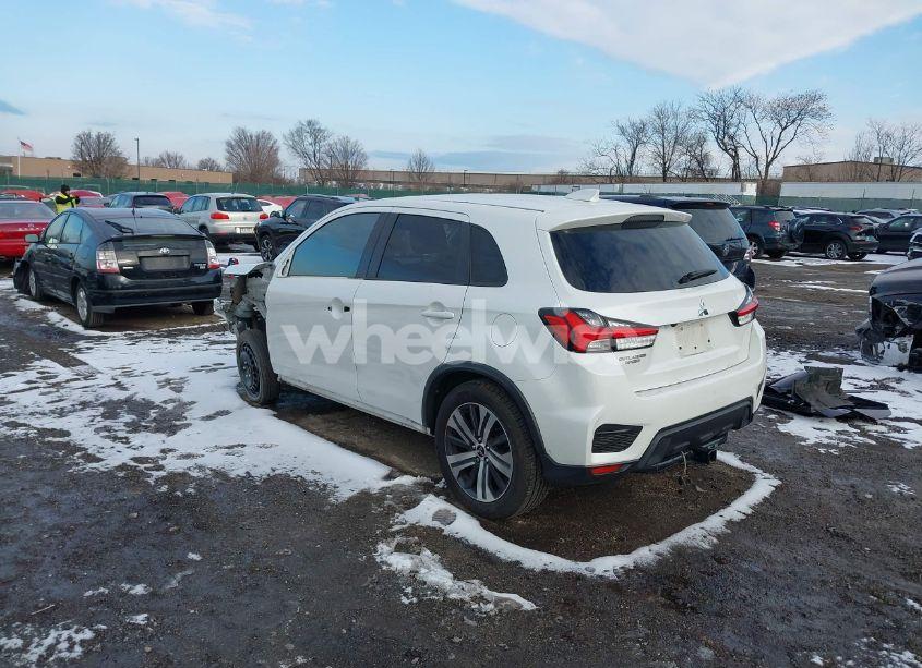 Photo 3 of 2020 Mitsubishi Outlander SPORT 2.0 ES (VIN JA4AP3AUXLU003353)