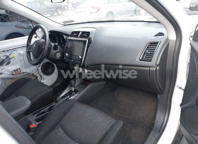 Photo 5 of 2020 Mitsubishi Outlander SPORT 2.0 ES (VIN JA4AP3AUXLU003353)