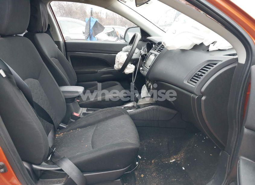 Photo 5 of 2020 Mitsubishi Outlander SPORT 2.0 BE/2.0 ES/2.0 SP (VIN JA4AP3AUXLU021142)