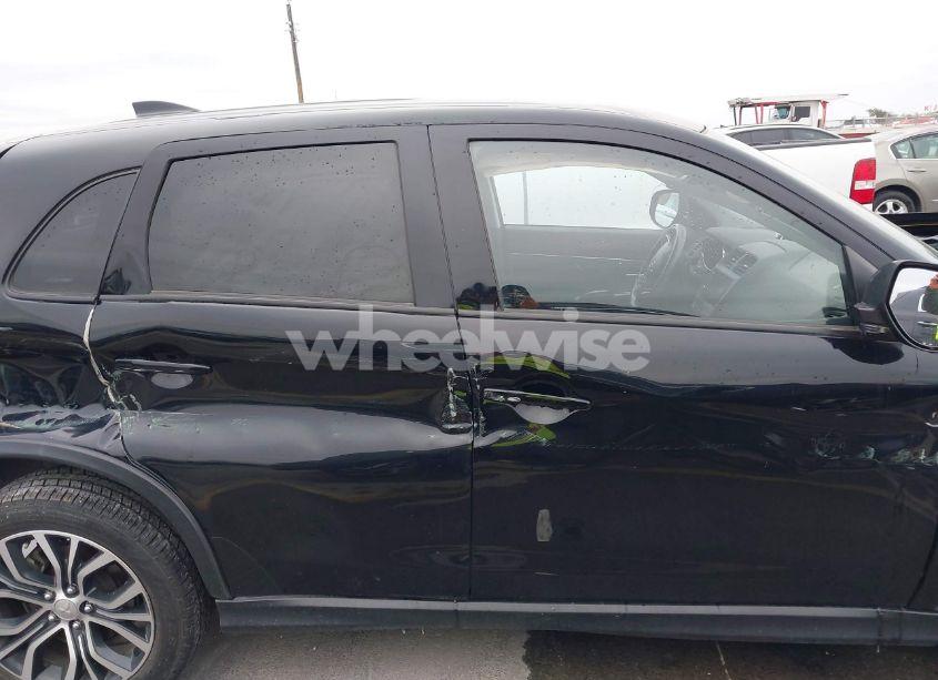 Photo 13 of 2018 Mitsubishi Outlander SPORT 2.4 SE (VIN JA4AP3AW0JU025974)