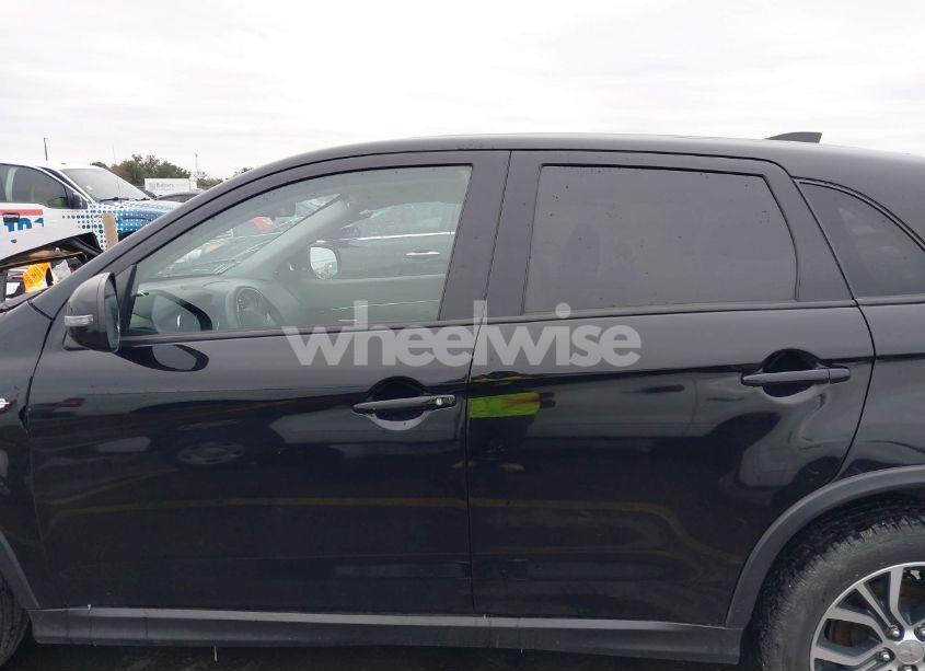 Photo 14 of 2018 Mitsubishi Outlander SPORT 2.4 SE (VIN JA4AP3AW0JU025974)